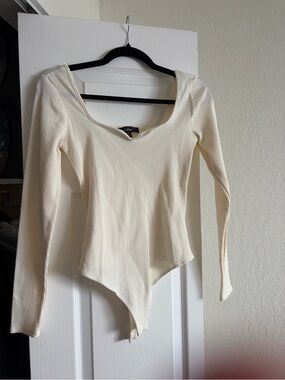 Lulu's Cream Ribbed Scoop-Neck Long Sleeve Bodysuit